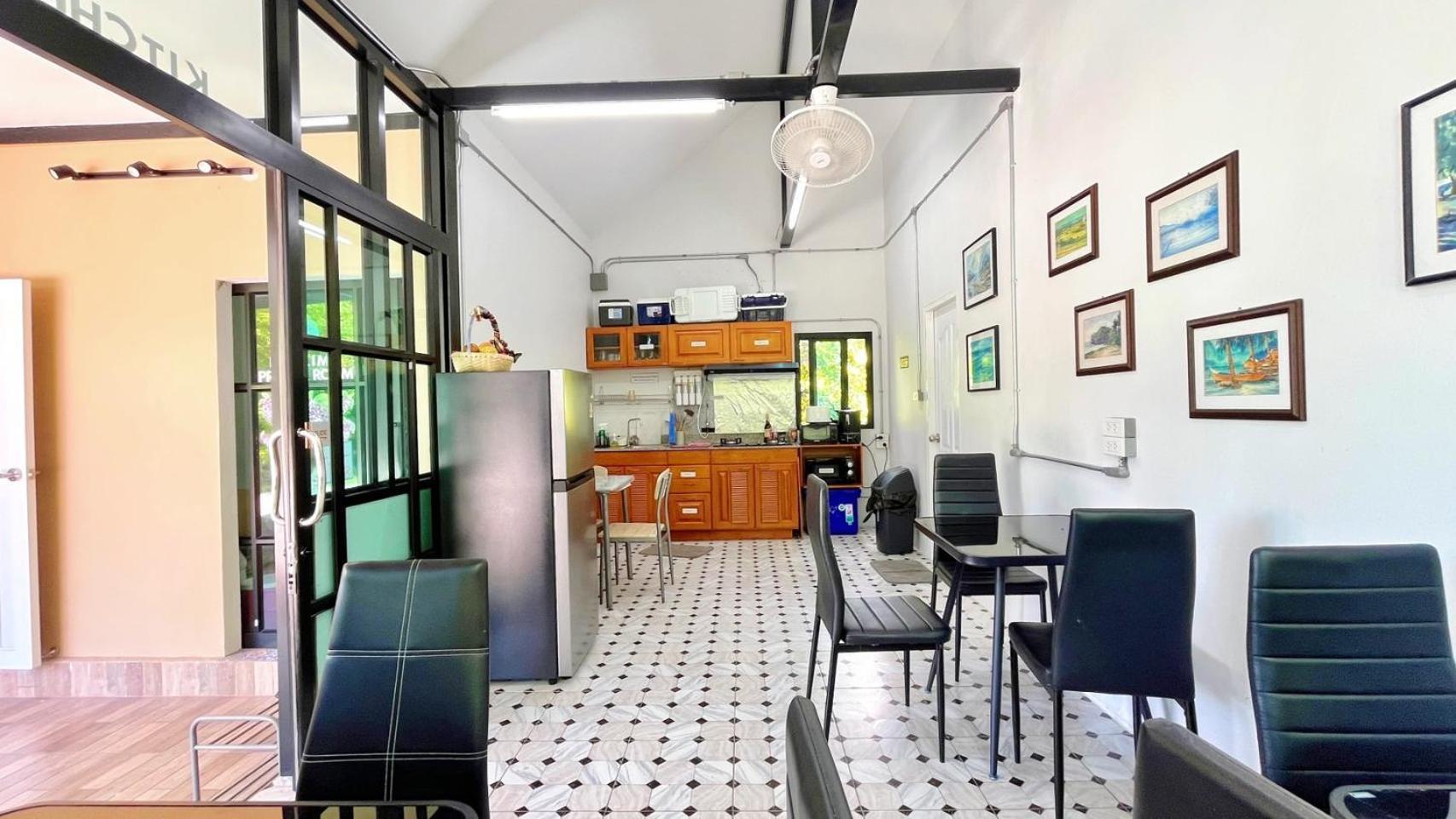 Coco Pina Hotell Prachuap Khiri Khan Exteriör bild